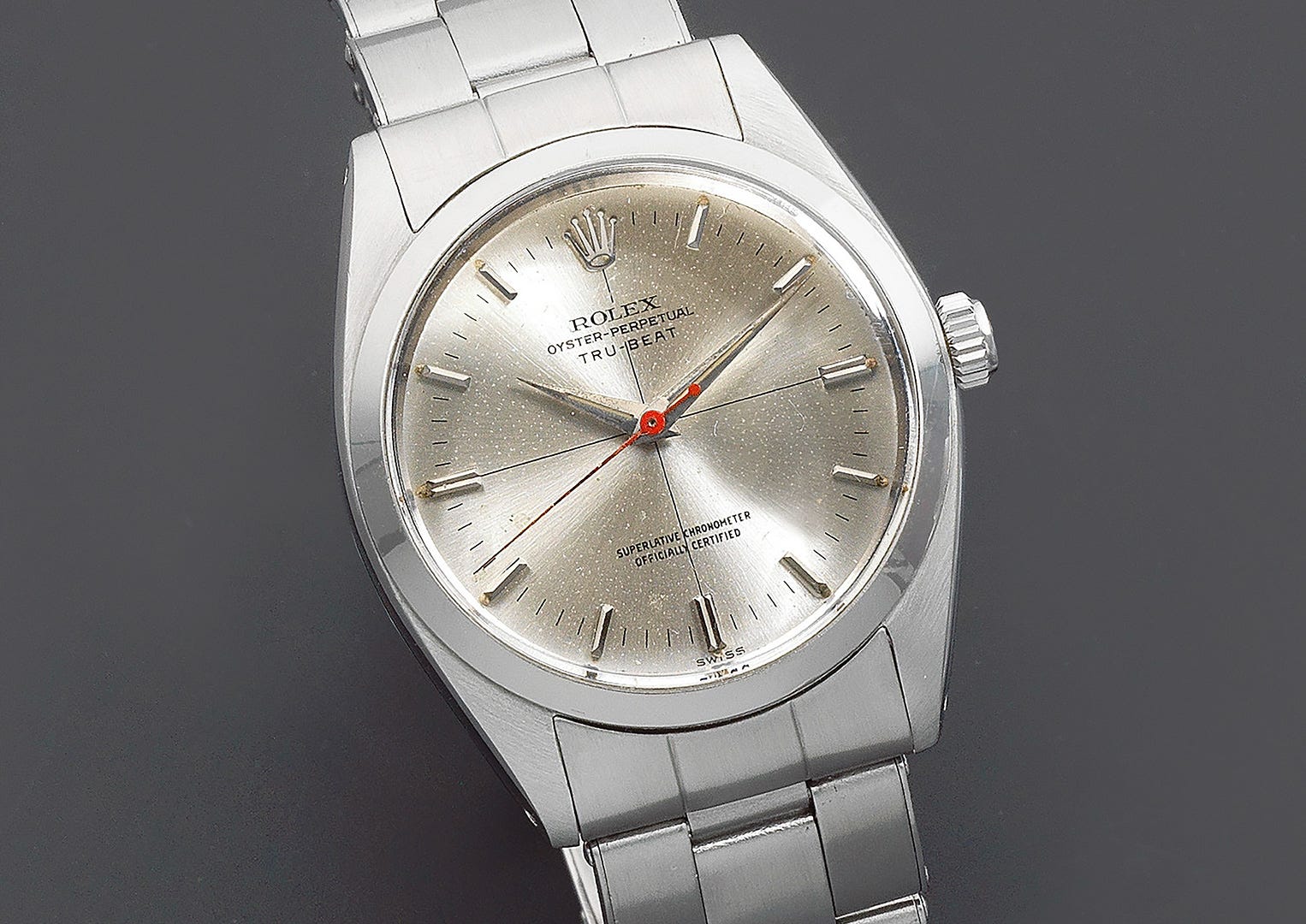 Ticks like a quartz but actually mechanical. Meet the Tru-Beat. Image courtesy of Bonhams